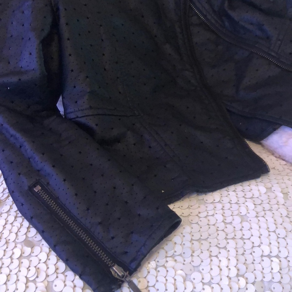 Jacket 🎀 - Picture 5 of 5